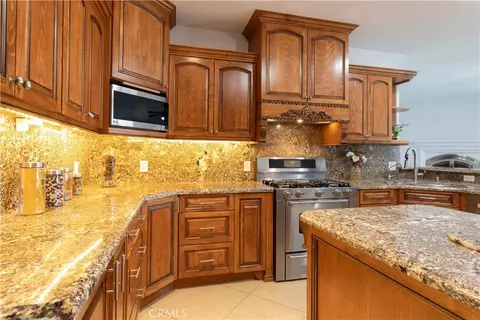 Kitchen - 19075 Caesar Dr, Ramona, CA 92065 photo 4 of 4