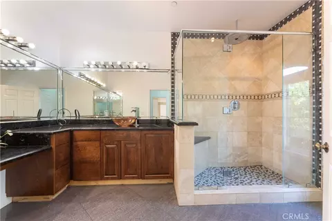 Bath - 19075 Caesar Dr, Ramona, CA 92065 photo 9 of 11