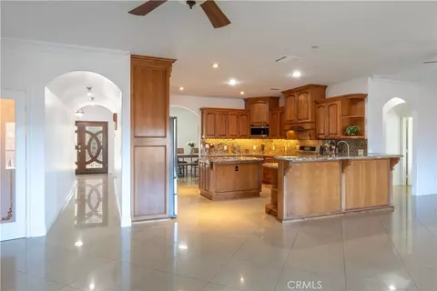Entry Way - 19075 Caesar Dr, Ramona, CA 92065 photo 4 of 10