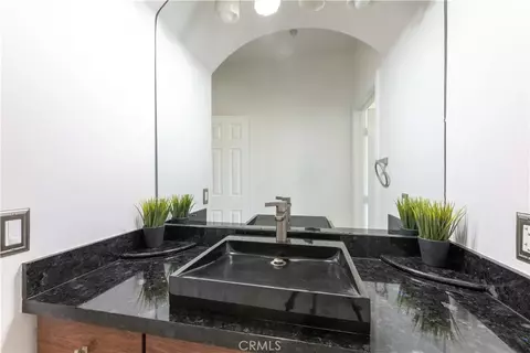 Bath - 19075 Caesar Dr, Ramona, CA 92065 photo 6 of 11