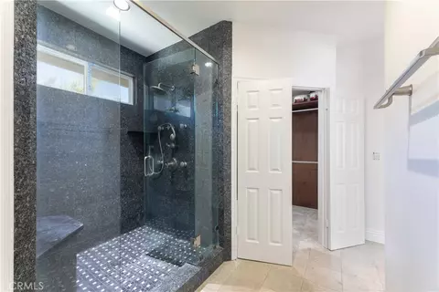 Bath - 19075 Caesar Dr, Ramona, CA 92065 photo 5 of 11