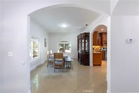 Entry Way - 19075 Caesar Dr, Ramona, CA 92065 photo 3 of 10