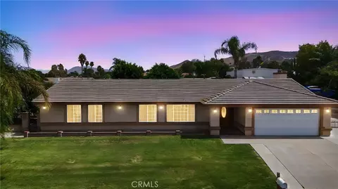 4740 Brookhill Ter, Jurupa Valley, CA 92509