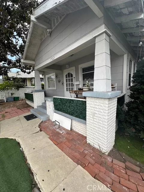 1702 Freeman, Long Beach, CA 90804