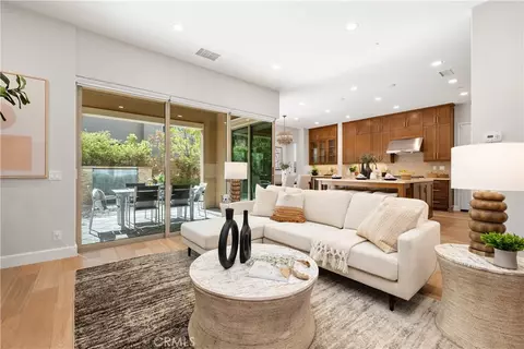 64 English Saddle, Irvine, CA 92602