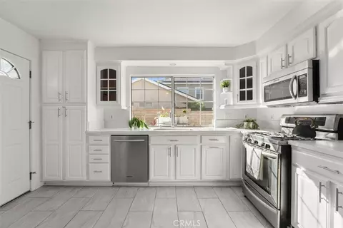 692 N Rancho Santiago Blvd, Orange, CA 92869