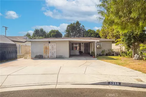 1250 W Camile St, Santa Ana, CA 92703