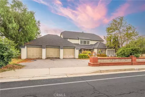 10201 Center Dr, Villa Park, CA 92861