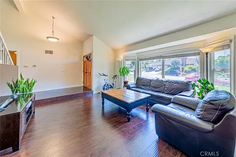 49 Stagecoach Dr, Phillips Ranch, CA 91766 photo 6