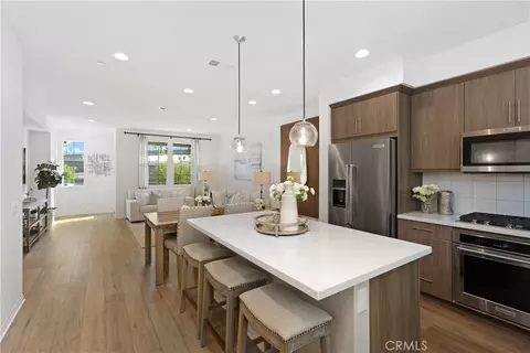 8927 Orangethorpe Ave, Buena Park, CA 90621