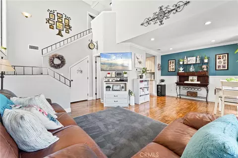 7085 Cerritos Ave, Stanton, CA 90680