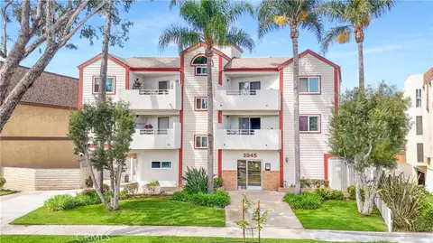 3945 N Virginia Rd, Long Beach, CA 90807
