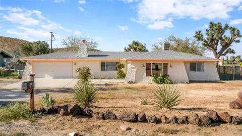 57966 El Dorado Dr, Yucca Valley, CA 92284