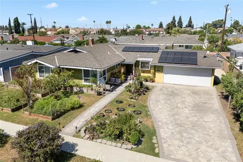 8921 Kennelly Ln, Anaheim, CA 92804