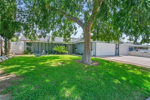129 S Kathleen Ln, Orange, CA 92869