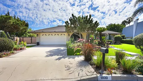 1800 Yermo Pl, Fullerton, CA 92833