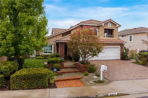 8205 E Somerset Ln, Anaheim, CA 92808