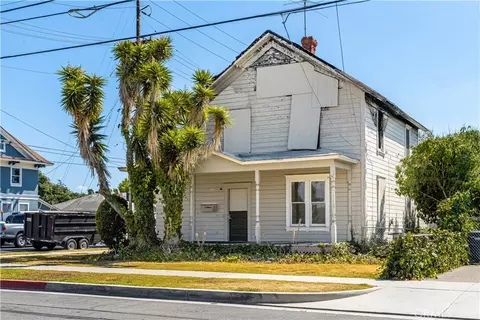 704 W Palmyra Ave, Orange, CA 92868