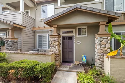 2912 Claremore Ln, Los Alamitos, CA 90720