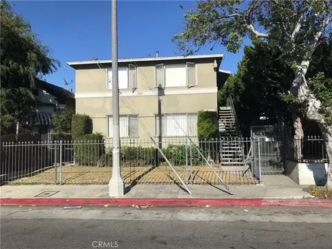 7906 S San Pedro St, Los Angeles, CA 90003