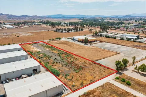 24 Malbert, Perris, CA 92570 photo 5