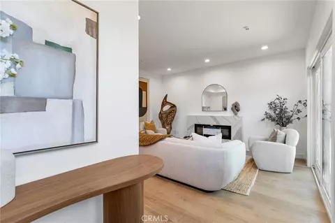 1022 W 223rd St #6, Torrance, CA 90502