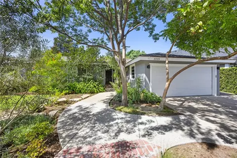 2225 Victoria, Fullerton, CA 92831