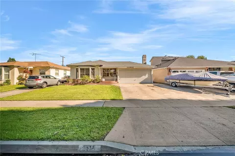 5514 Bellflower Blvd, Lakewood, CA 90713