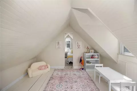 Bedroom - 1177 Bear Springs Rd, Rimforest, CA 92378 photo 4 of 5
