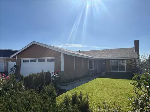 5342 La Luna, La Palma, CA 90623