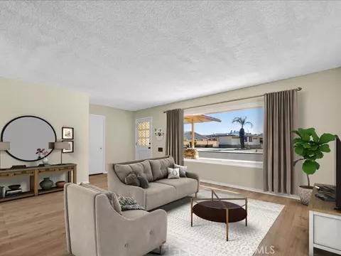 1560 Amberwood, Hemet, CA 92543