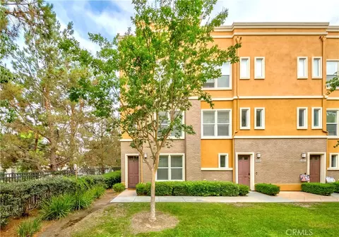 1108 Jewett Dr, Fullerton, CA 92833