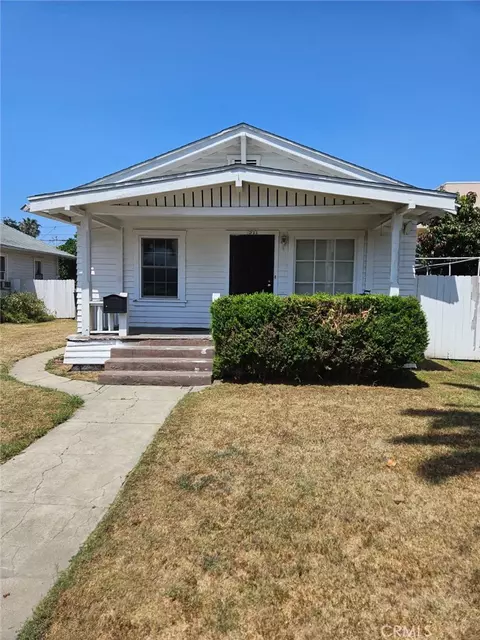 1567 Elm, Long Beach, CA 90813
