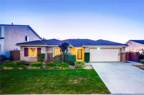 3221 Bellwood St, Hemet, CA 92543