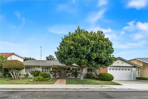 3334 De Frst, Long Beach, CA 90806