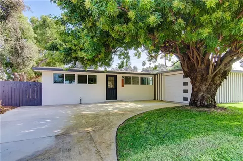 3881 Manchester Pl, Riverside, CA 92503