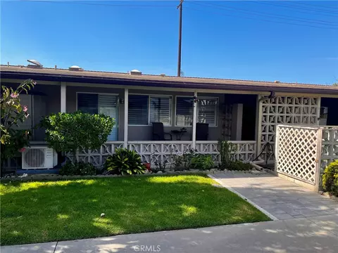 13301 El Dorado Dr M8-204i, Seal Beach, CA 90740