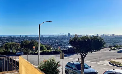2240 Stanley Ave #5, Signal Hill, CA 90755