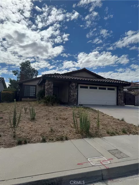 2505 Rosemary Ln, San Bernardino, CA 92407