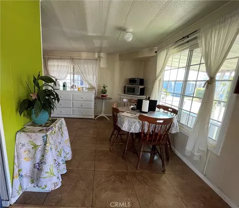 16707 Garfield Ave #1806, Paramount, CA 90723 photo 4