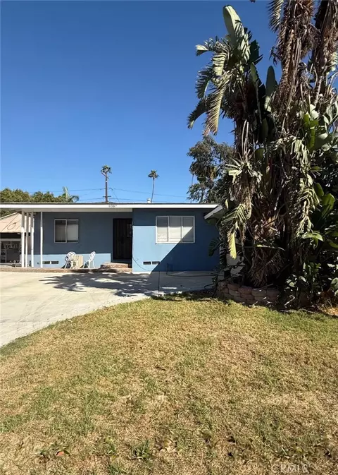 9387 Kaiser Ave, Fontana, CA 92335