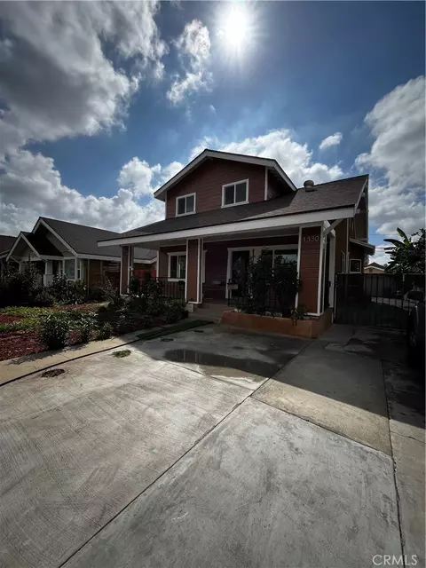 1330 W 48th St, Los Angeles, CA 90037
