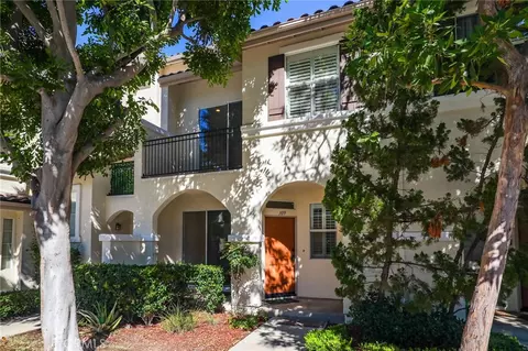 309 Falcon Crk, Irvine, CA 92618