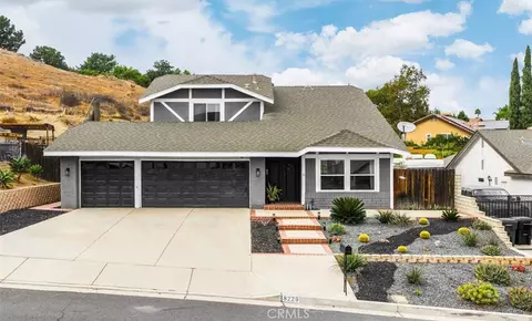 8229 Whispering Tree Dr, Jurupa Valley, CA 92509