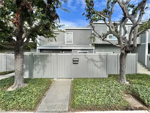 2710 W Segerstrom Ave #D, Santa Ana, CA 92704