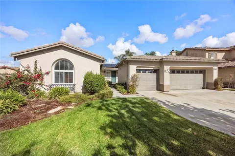 7101 Tawny Owl Ct, Eastvale, CA 92880