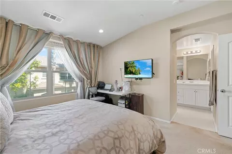 Bedroom - 142 Hedge Bloom, Irvine, CA 92618 photo 2 of 3