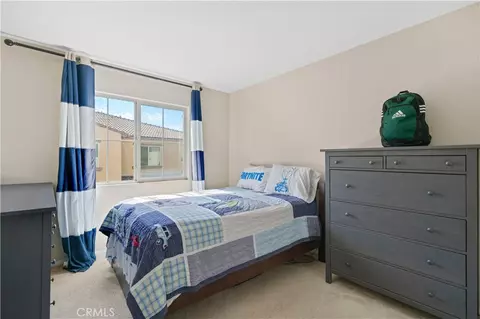 Bedroom - 142 Hedge Bloom, Irvine, CA 92618 photo 3 of 3