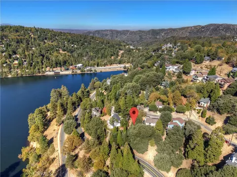 428 Delle Dr, Crestline, CA 92325 photo 9