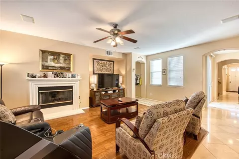 Living - 39794 Cambridge Pl, Temecula, CA 92591 photo 2 of 3